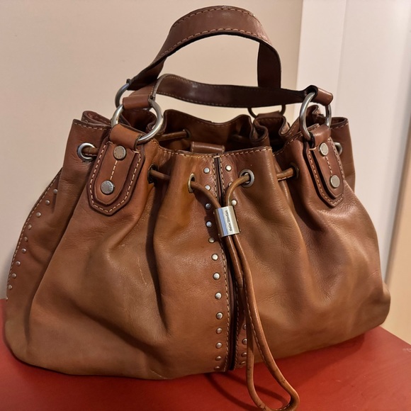 Authentic Michael kors bag, some signs of used and color fade - Picture 1 of 6
